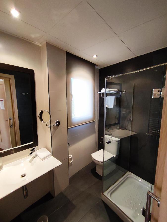 Hotel Puerta Del Arco Tudela de Duero エクステリア 写真