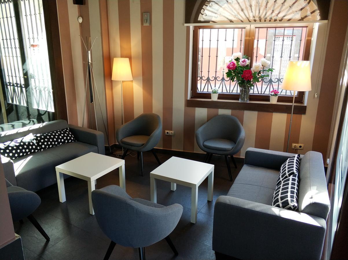 Hotel Puerta Del Arco Tudela de Duero エクステリア 写真