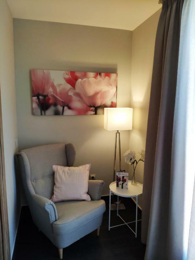 Hotel Puerta Del Arco Tudela de Duero エクステリア 写真